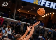 九游-包含杜兰特连续十场比赛得分超过比赛局势复杂，热火不断突破！上演精彩一战的词条