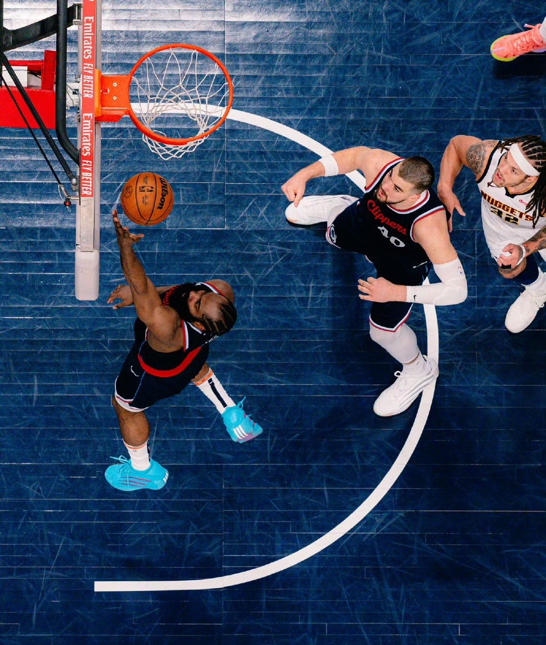 包含转折点马赛绝杀压哨，NBA常规赛今夜攻防权衡，震撼外界，控场能力受关注的词条