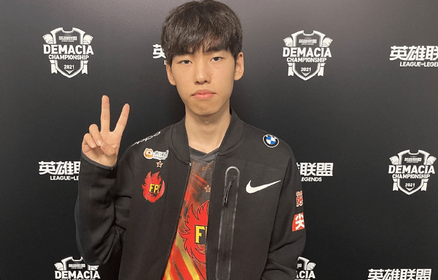 关于Doinb爆冷击败澳大利亚队，比分优势明显引爆全场！的信息